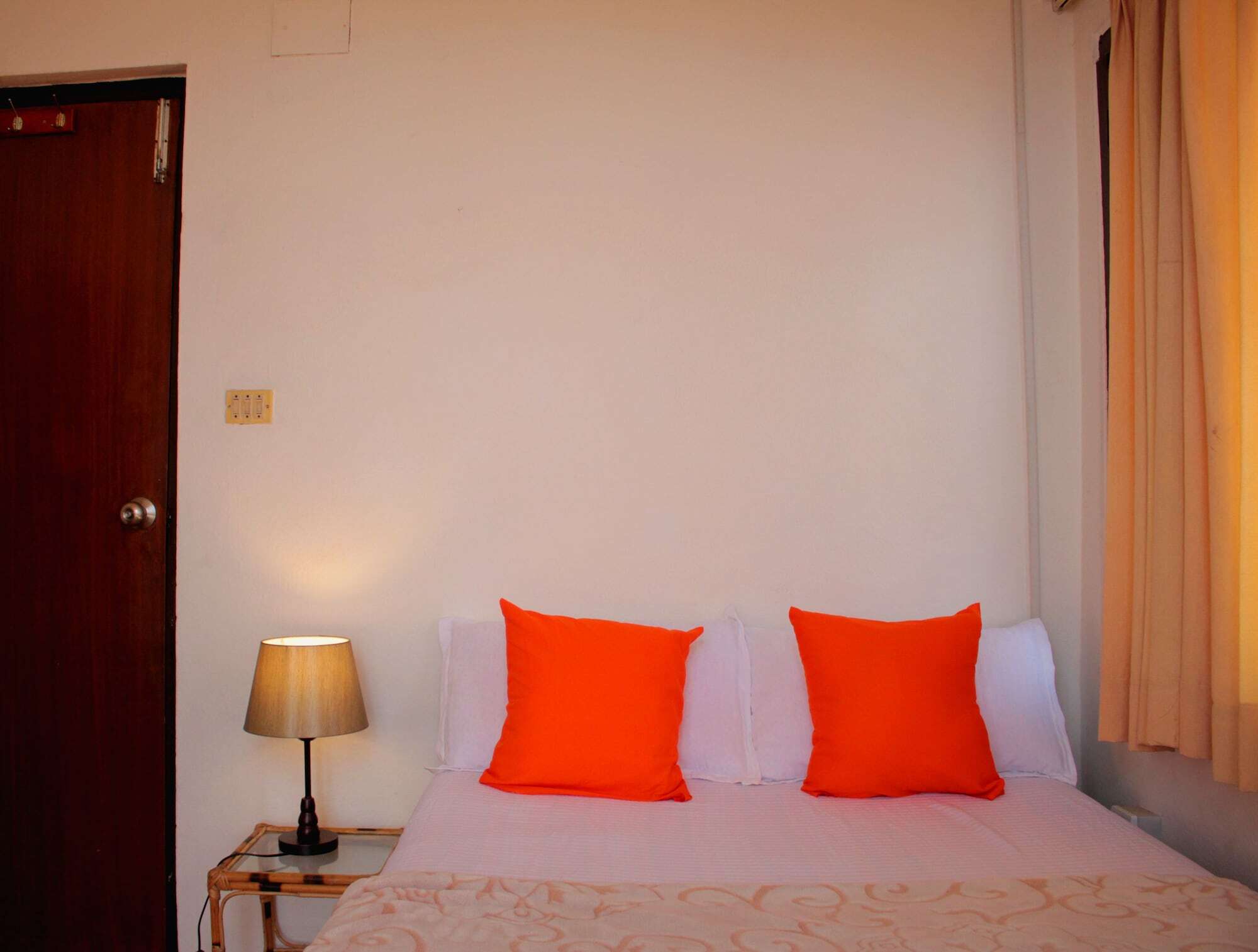 Ojas Wellness B&B Lalitpur Екстериор снимка